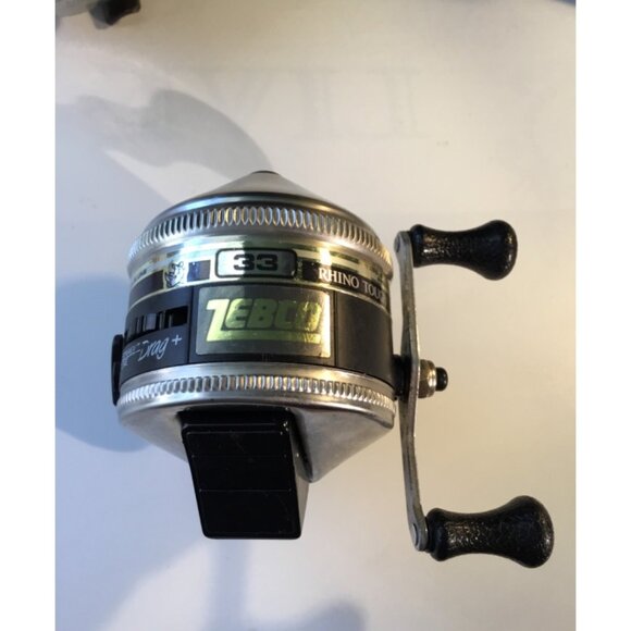 Lot of 3 Zebco Fishing Reels 33, 404 and a shimano 2500 fx Vintage - Picture 3 of 12